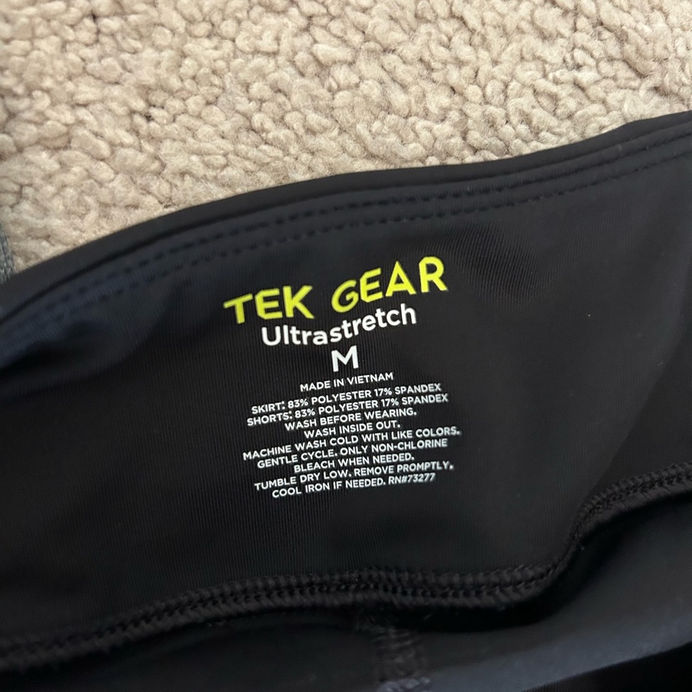 NWT bundle of 2 Tek Gear Skorts - Picture 2 of 6
